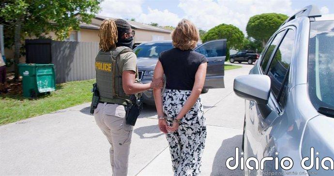 El ICE detiene a la hermana de la directora del conglomerado militar cubano GAESA y le revoca su residencia