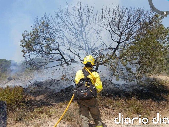 El incendio de Almonte (Huelva) queda estabilizado y el dispositivo continúa trabajando para su control