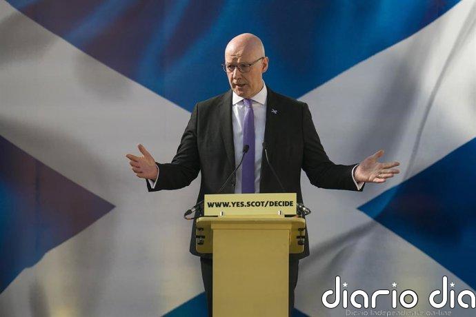 El ministro principal de Escocia insta a celebrar un referéndum ante la amenaza de la ultraderecha de Farage