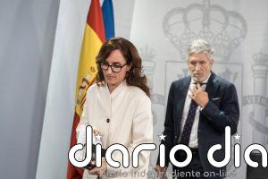 El 'MV Hondius' con el brote de hantavirus arribará en 3 días a Canarias y los 14 españoles serán examinados en Madrid