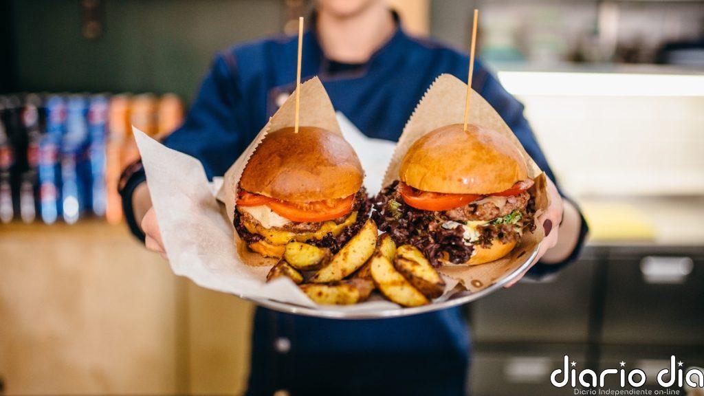 El pan gana protagonismo en la hamburguesa premium y el delivery impulsa su consumo