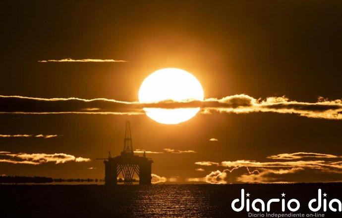El petróleo retoma los 100 dólares en medio de nuevas fricciones entre EEUU e Irán