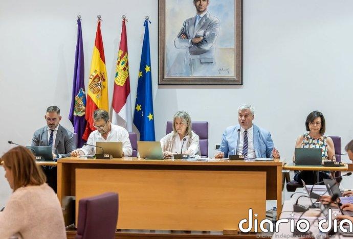 El pleno de Guadalajara da los primeros pasos para reconvertir locales comerciales en viviendas con el rechazo del PSOE