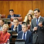 El PP ganaría las andaluzas con entre 52 y 55 escaños, según una encuesta de 'El Periódico'