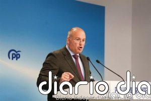 El PP se lanza contra la portavoz del PSOE por "insultar" a los andaluces tras llamarles a "levantarse del sofá"