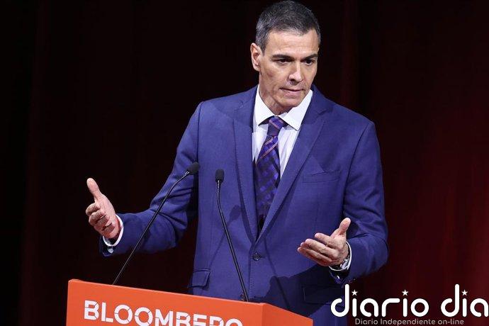 El PSOE anuncia una ofensiva institucional en todos los niveles para frenar la "prioridad nacional" de PP y Vox