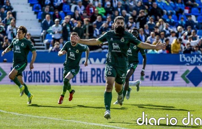 El Racing pone un pie en Primera en Leganés y Las Palmas da un paso atrás en Andorra