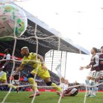 El Tottenham sale del descenso y el United tumba al Liverpool