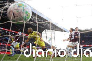 El Tottenham sale del descenso y el United tumba al Liverpool