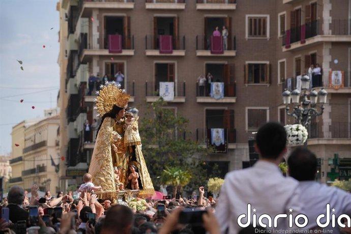 El Traslado de la Virgen de los Desamparados modifica su recorrido para evitar unas obras en la calle del Micalet