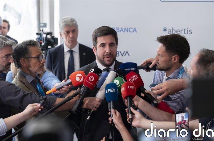 Enrique Riquelme: "Espero que el nombre ilusionante sea Enrique Riquelme"