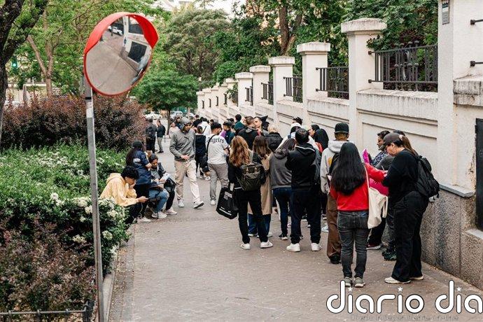 Entidades defienden el proceso de regularización ante "bulos" y "trabas administrativas": "Nos estamos dejando la piel"