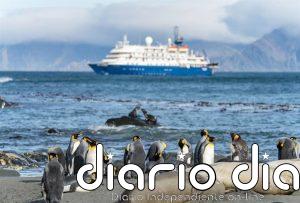 España acuerda con la OMS que el crucero con hantavirus haga escala en Canarias