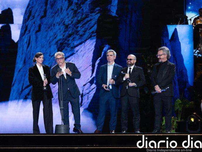 España se impone en unos Platino muy repartidos que consagran al cine brasileño por el éxito de 'El agente secreto'