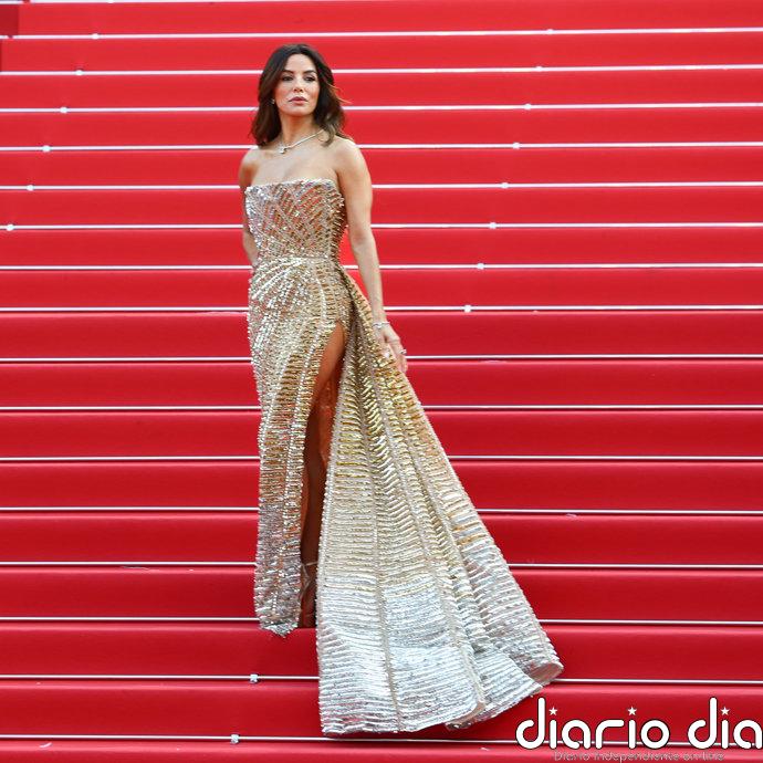 Eva Longoria y el vestido que convirtió la alfombra roja de Cannes en una lluvia de oro