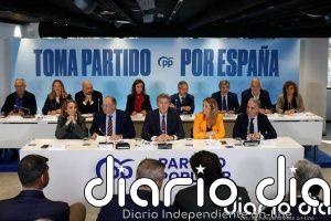 Feijóo pide a sus 'barones' tensión electoral y ve clave implicar a los alcaldes para movilizar votantes