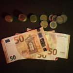 Fitch mejora los 'ratings' de Santander, BBVA, Sabadell, Caixabank y Kutxabank por una revisión metodológica