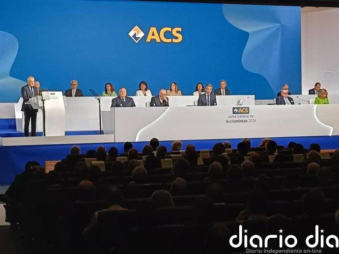 Florentino Pérez ensalza la evolución en bolsa de ACS y anuncia un aumento del 20% en el dividendo