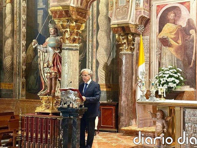Fuentes pronuncia en Córdoba la exaltación a San Fernando en un acto cargado de profundidad histórica y sentimiento