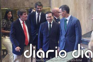 García Montero: "Hay una élite millonaria que está utilizando a sus títeres para manchar la imagen de España"