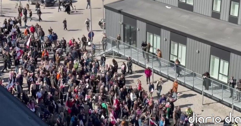Groenlandia se echa a las calles contra la apertura del nuevo consulado de EEUU en Nuuk