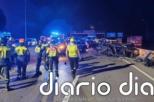 Herida grave una mujer rescatada por Bomberos tras un accidente múltiple a la altura de Villa de Vallecas