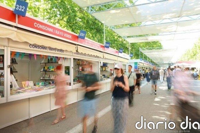 Iberia aterriza un año más en la Feria del Libro de Madrid para promover la literatura iberoamericana