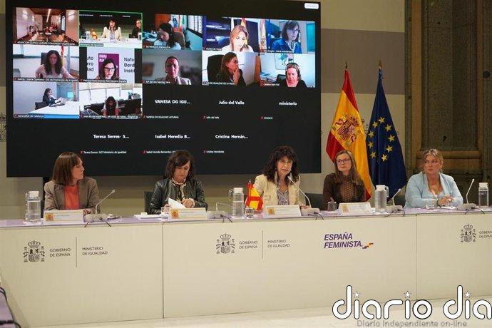 Igualdad y CCAA acuerdan el reparto de 142,5 millones de euros en 2026 para la igualdad en los cuidados