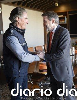 Imaz (Repsol) se reúne con el secretario de Interior de EE.UU. en el marco de una conferencia en Alaska