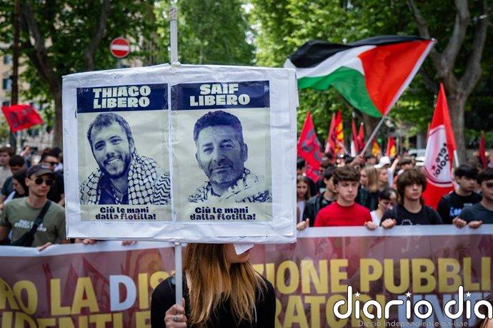 Israel deporta a los activistas de la flotilla detenidos en el país, incluido el español Saif Abukeshek