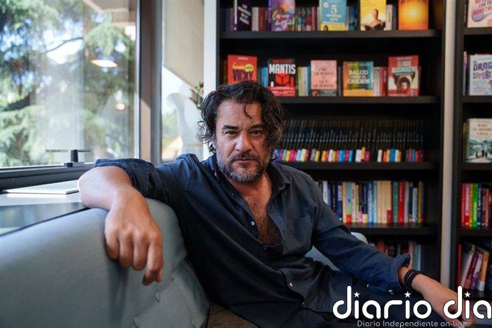 Jabois publica 'La víspera': "Esos padres que cogen a sus hijos y les dicen 'vamos a hablar de sexo' me dan grima"