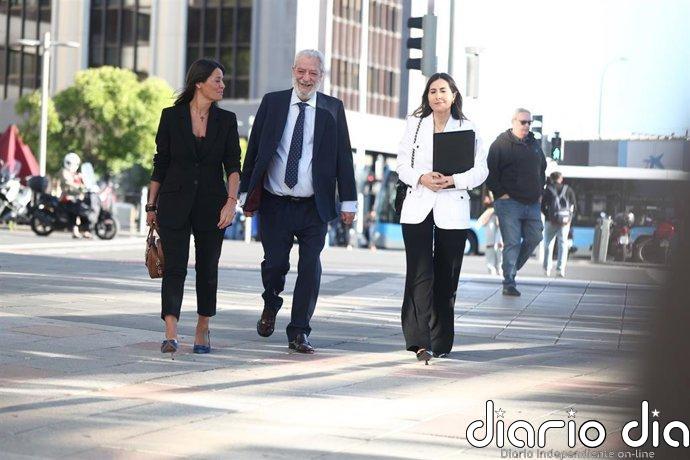 Jefe de Gabinete de Ayuso niega haber recibido datos de Policía y atribuye a un "vecino enfadado" la foto de periodistas