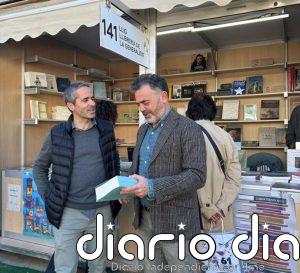 José Díez destaca la labor de la librería Llig en la difusión del patrimonio editorial, cultural y divulgativo