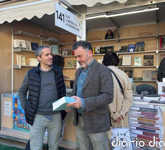 José Díez destaca la labor de la librería Llig en la difusión del patrimonio editorial, cultural y divulgativo