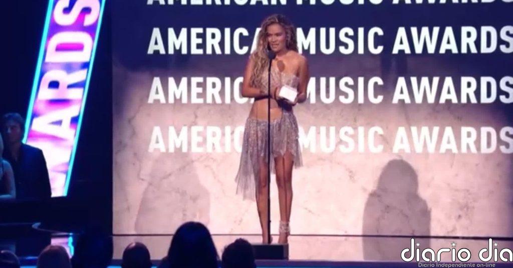 Karol G triunfa en los American Music Awards