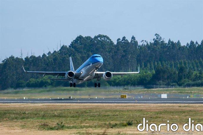 KLM inaugura su nueva ruta entre Santiago de Compostela y Ámsterdam