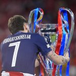 Kvaratskhelia, del PSG, elegido 'Jugador de la temporada' en la Champions