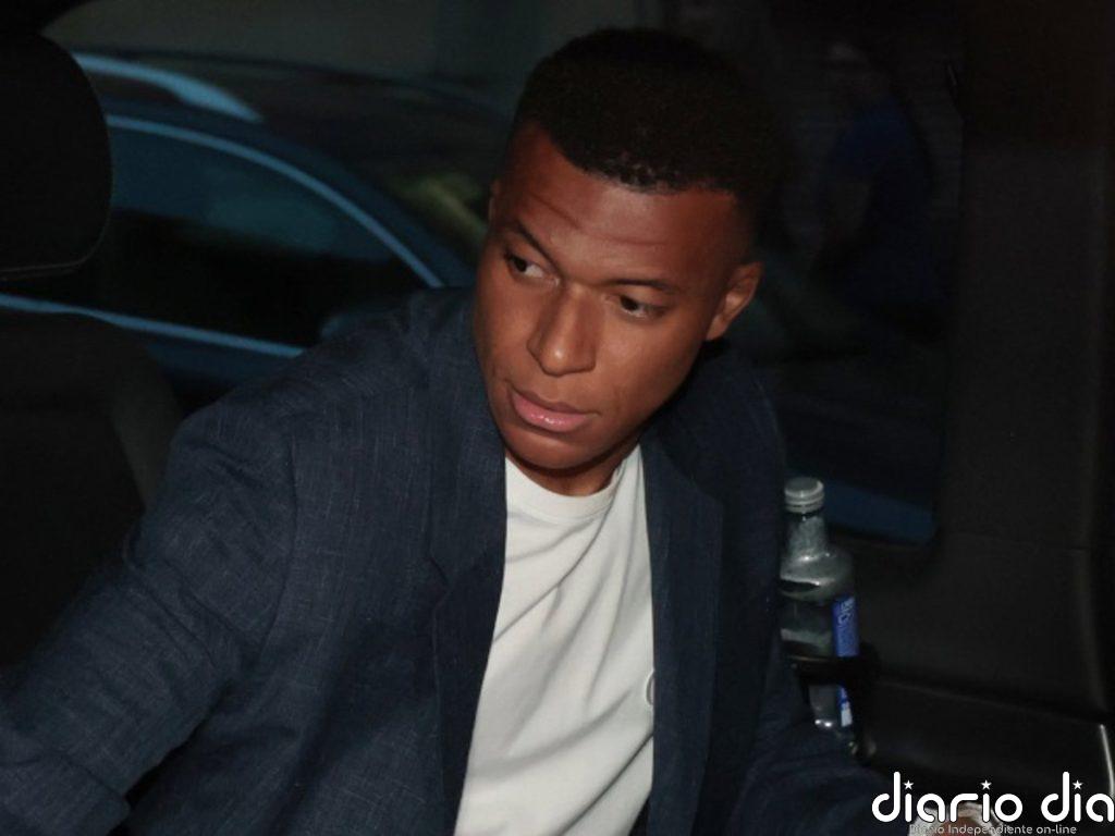 Kylian Mbappé, protagonista del lanzamiento de su nuevo reloj sin el apoyo de Ester Expósito