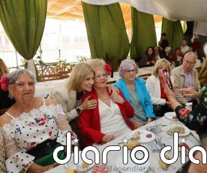 La alcaldesa de Jerez (Cádiz) anima a las personas mayores a disfrutar de su Caseta durante toda la Feria del Caballo