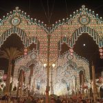 La alcaldesa de Jerez (Cádiz) preside el encendido de la Feria, que da inicio a una edición dedicada a la gastronomía