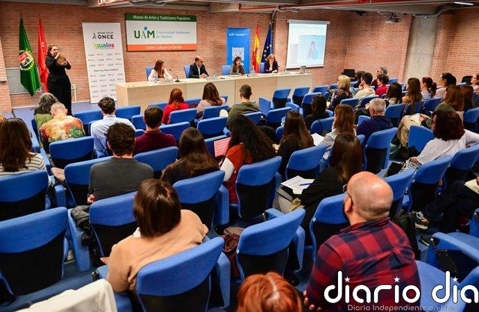 La atención a estudiantes con discapacidad psicosocial se ve lastrada por el estigma y el prejuicio, según expertos