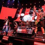 La banda australiana 5 Seconds of Summer debuta en el Roig Arena tras tres años sin actuar en España