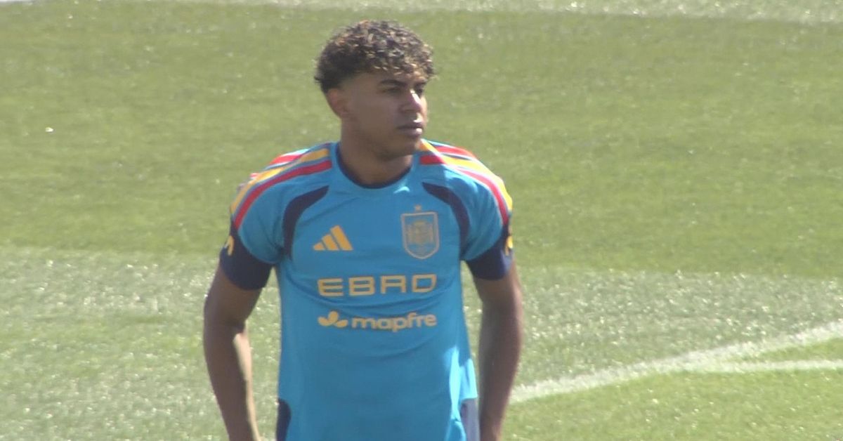 la-ciudad-del-futbol-se-llena-de-ilusion-en-el-ultimo-entrenamiento-abierto-al-publico-de-la-seleccion-antes-del-mundial.jpg