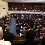 La coalición de Gobierno de Israel presenta un proyecto de ley para disolver la Knesset y convocar elecciones