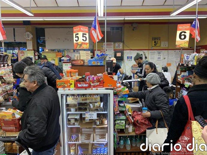 La confianza del consumidor de EEUU cae a mínimos en mayo ante la preocupación por el alza de precios