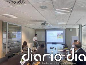 La Diputación de Córdoba visita el centro de innovación de John Deere para estudiar colaboraciones en formación