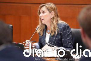 La directora general de Innovación y Promoción Alimentaria, Amparo Cuéllar, expone en las Cortes los planes de su área