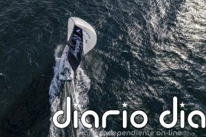 La flota de La Solitaire du Figaro Paprec supera el faro Wolf Rock rumbo a Vigo
