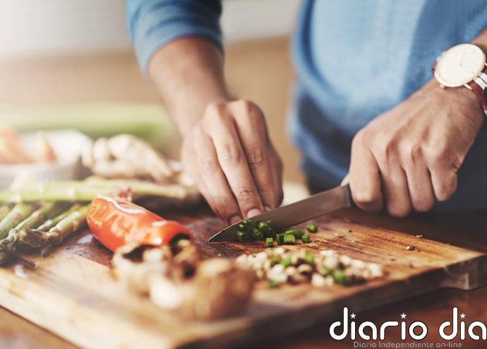 La IA que cambia solo tres ingredientes para hacer tus comidas más sanas y baratas