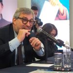 La Justicia de Perú prohíbe al exjefe de la oficina electoral salir del país en un año y medio